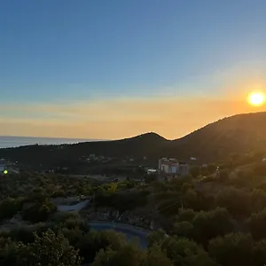 Aphrodite Garden Rooms&apartment Himarë