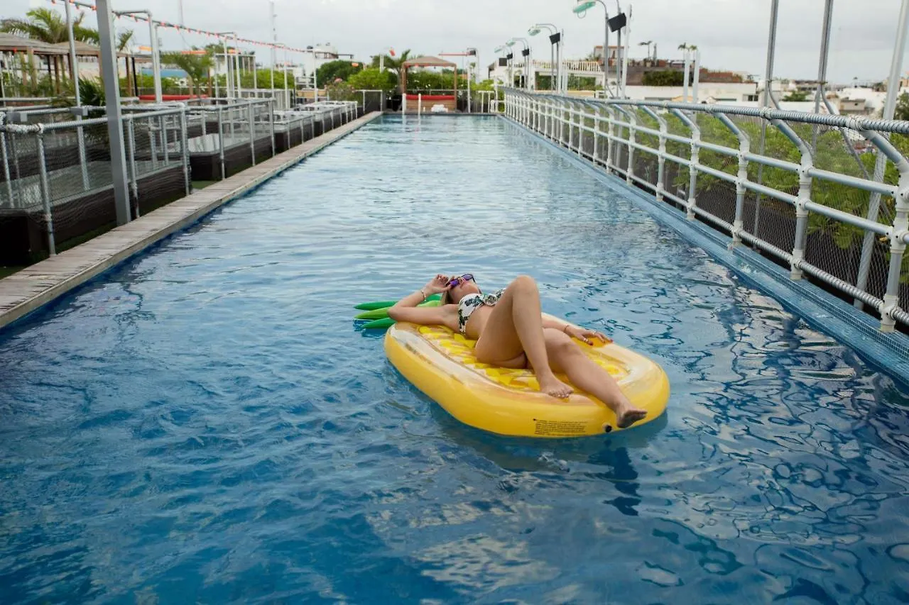Hostel Reina Roja Hostal Playa del Carmen